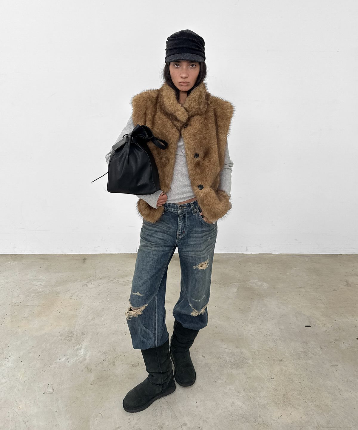 샌드릭(SANDRIC) Distressed Bootcut Denim Pants_blue