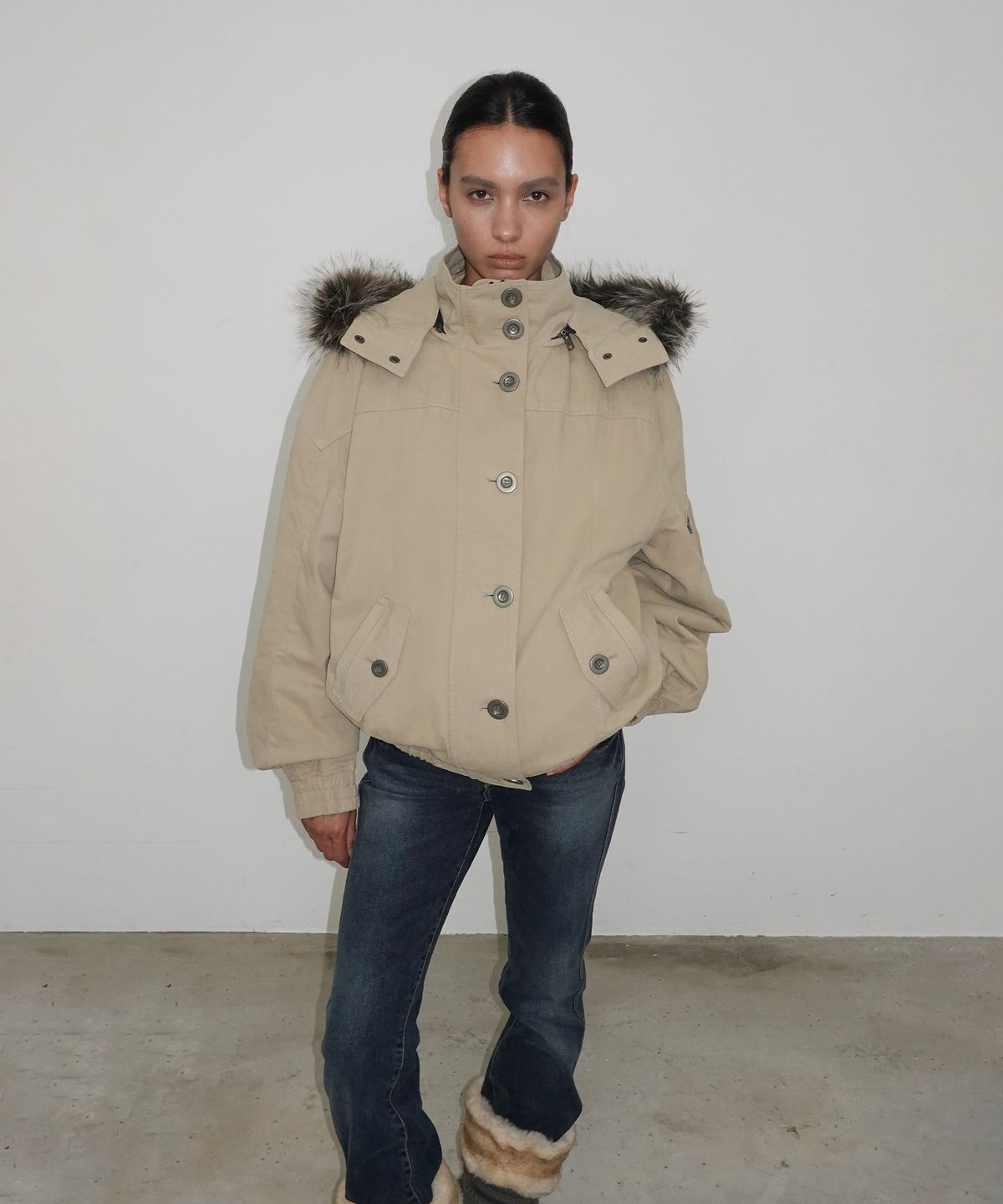 샌드릭(SANDRIC) Detachable Fur Jacket_Beige