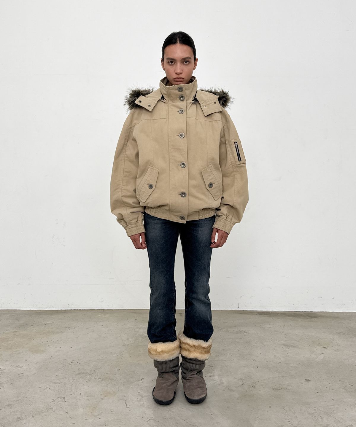샌드릭(SANDRIC) Detachable Fur Jacket_Beige
