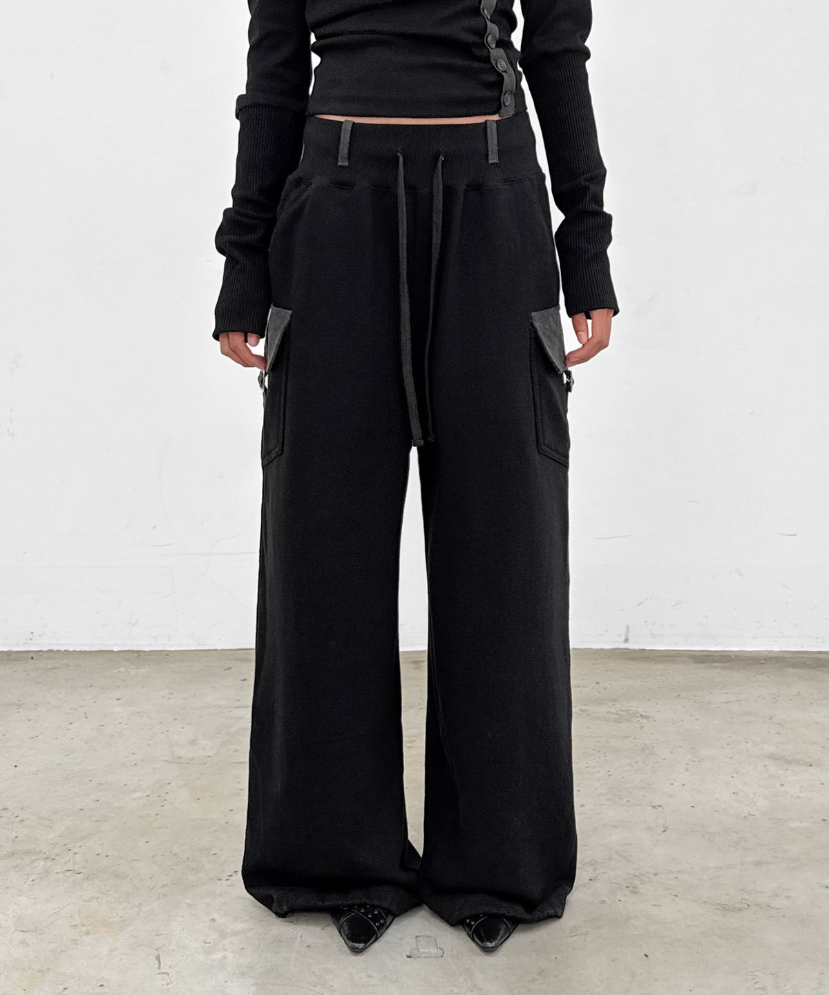 샌드릭(SANDRIC) Side Line Pants_Black