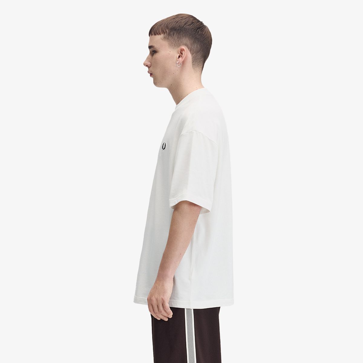 프레드페리(FRED PERRY) [Sport] 오버사이즈드 티셔츠 - 스노우화이트 AFPM2G33481-129