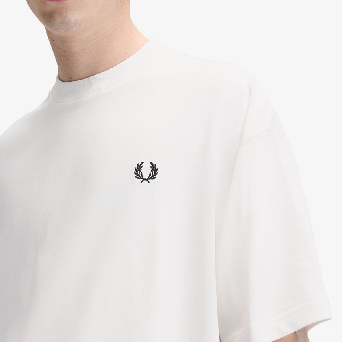 프레드페리(FRED PERRY) [Sport] 오버사이즈드 티셔츠 - 스노우화이트 AFPM2G33481-129