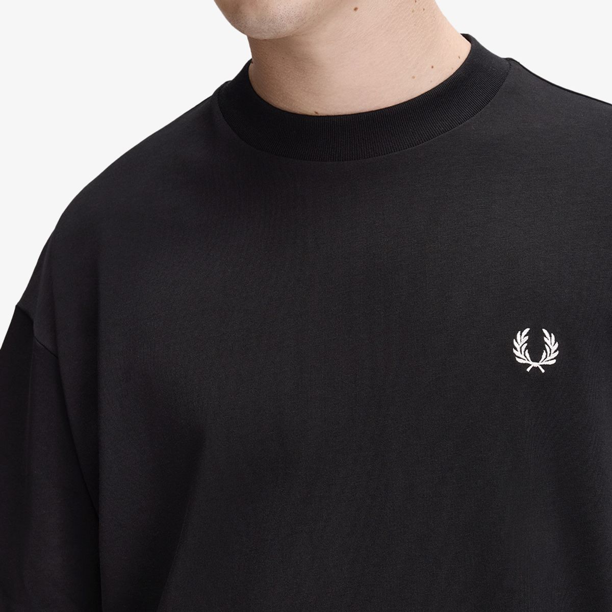 프레드페리(FRED PERRY) [Sport] 오버사이즈드 티셔츠 - 블랙 AFPM2G33481-102