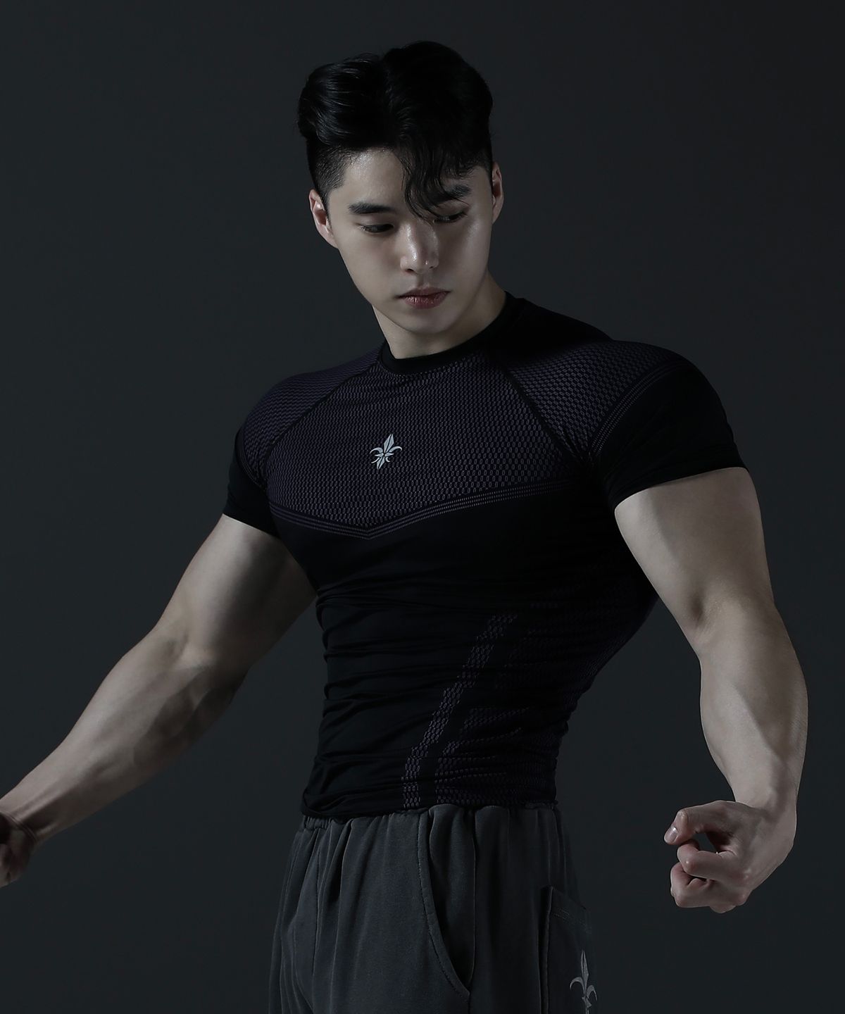 카미드(CARMID) 퍼플 나이트 컴프레션 반팔 [블랙]