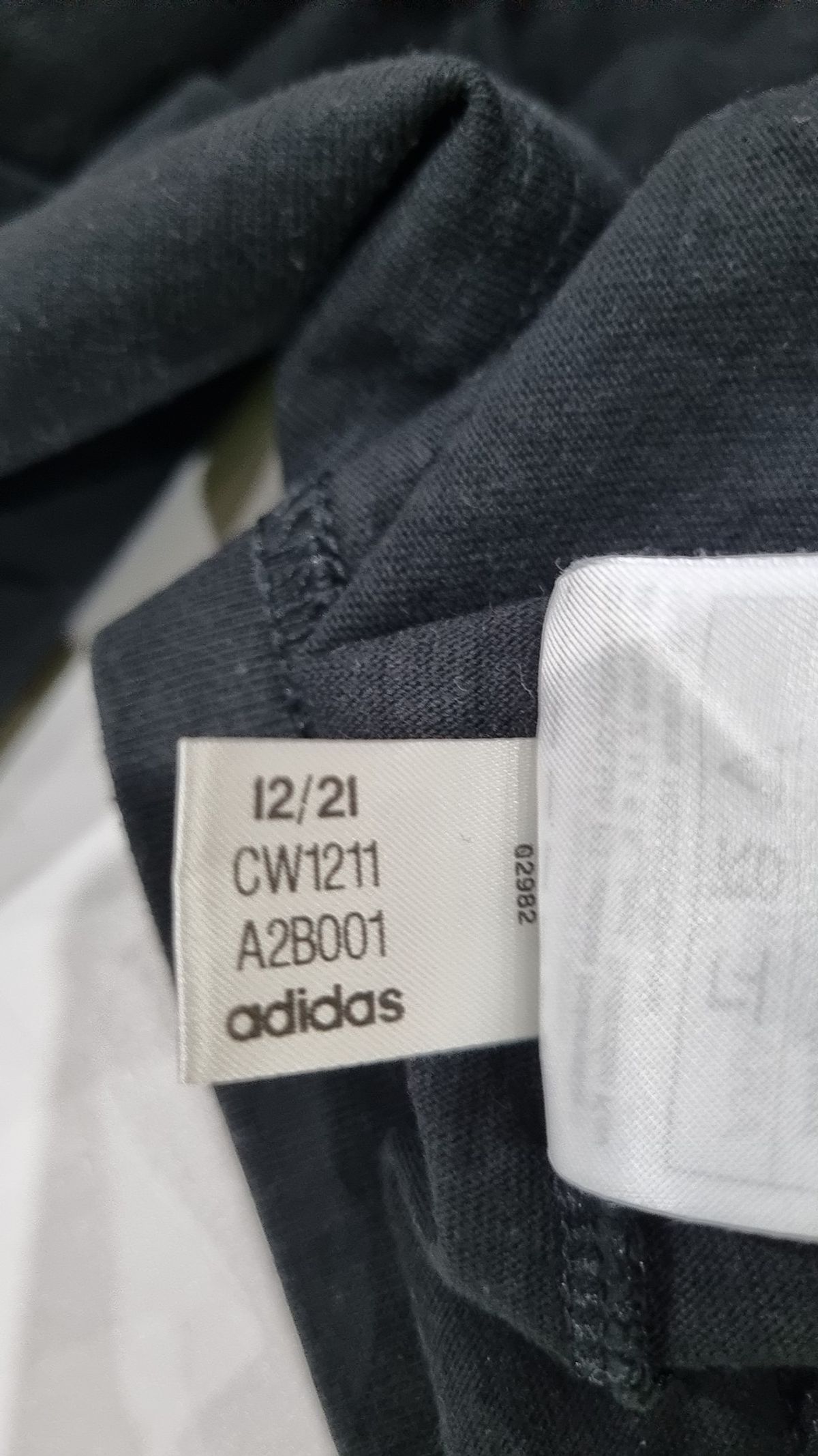 아디다스(ADIDAS) 오버사이즈 트레포일 티셔츠 - 블랙 / CW1211 XXXL