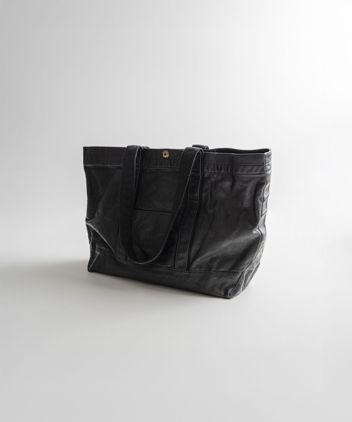 비헤비어(BEHEAVYER) DISTRESSED HORSEHIDE TOTE BAG black