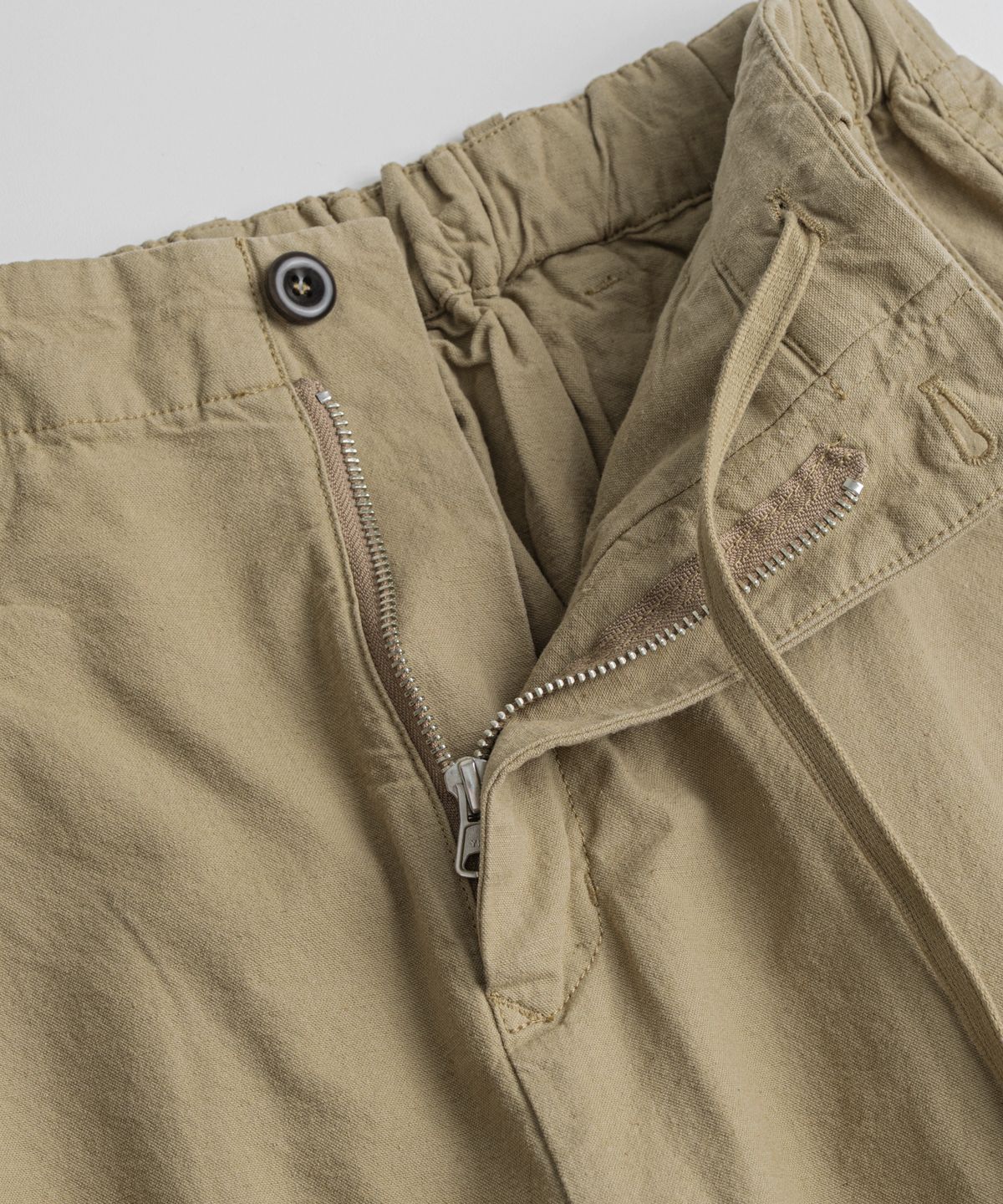 비헤비어(BEHEAVYER) DYED C/L EASY TROUSERS khaki