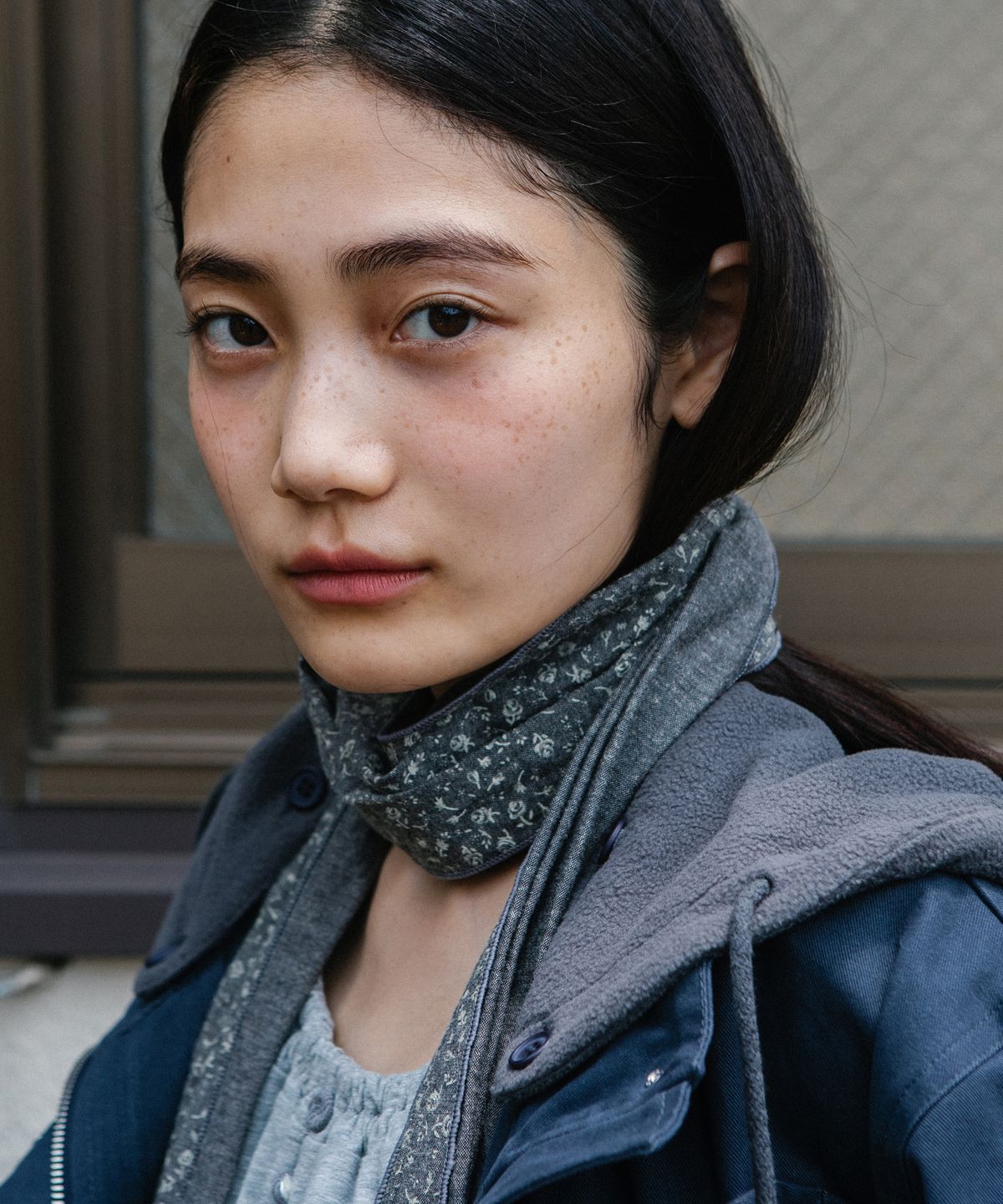 오헤시오(OHESHIO) VINTAGE FLORAL COTTON SCARF, BROWN