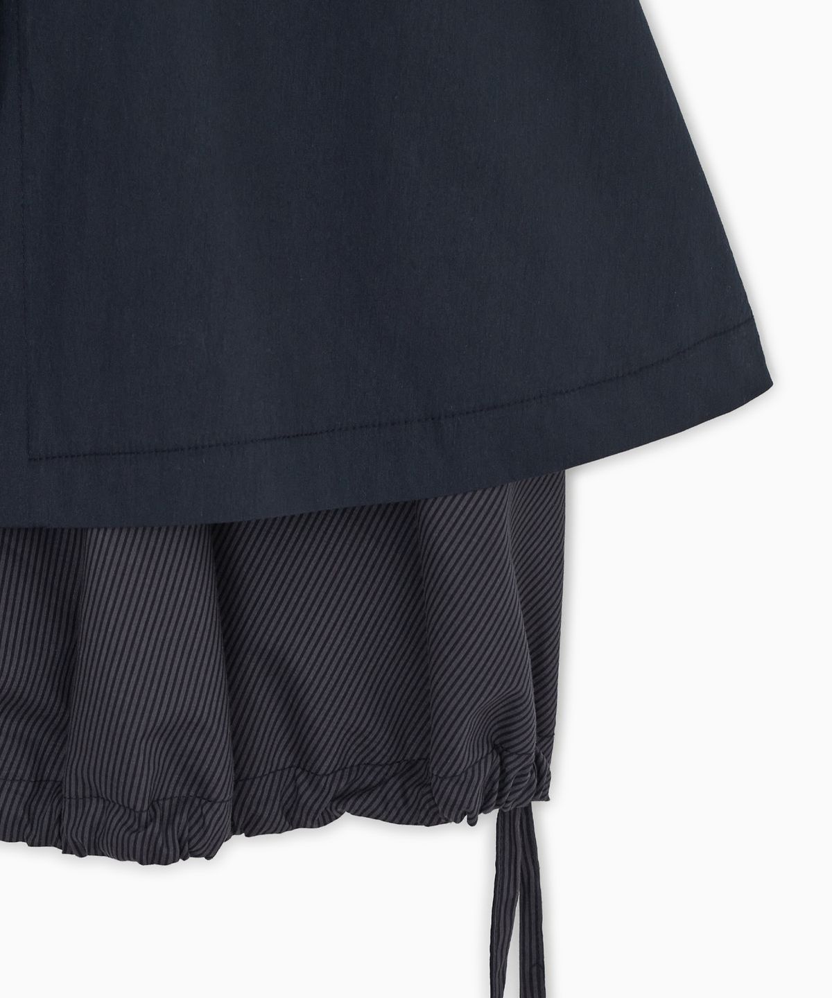 오헤시오(OHESHIO) BUTTON STRING LAYERED WRAP SKIRT, NAVY