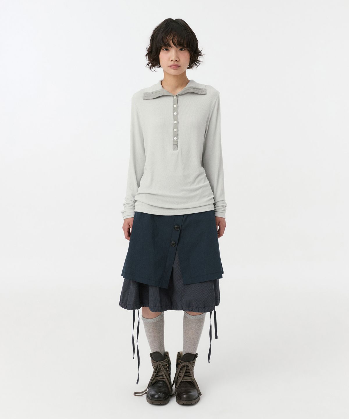 오헤시오(OHESHIO) BUTTON STRING LAYERED WRAP SKIRT, NAVY
