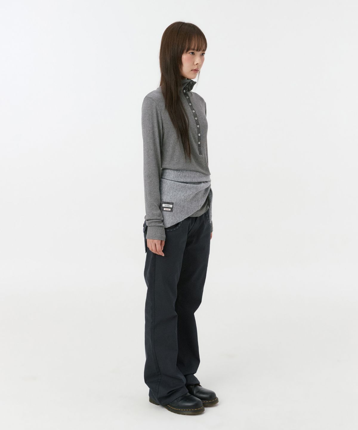 오헤시오(OHESHIO) EMBROIDERY POCKET BOOTCUT PANTS, NAVY