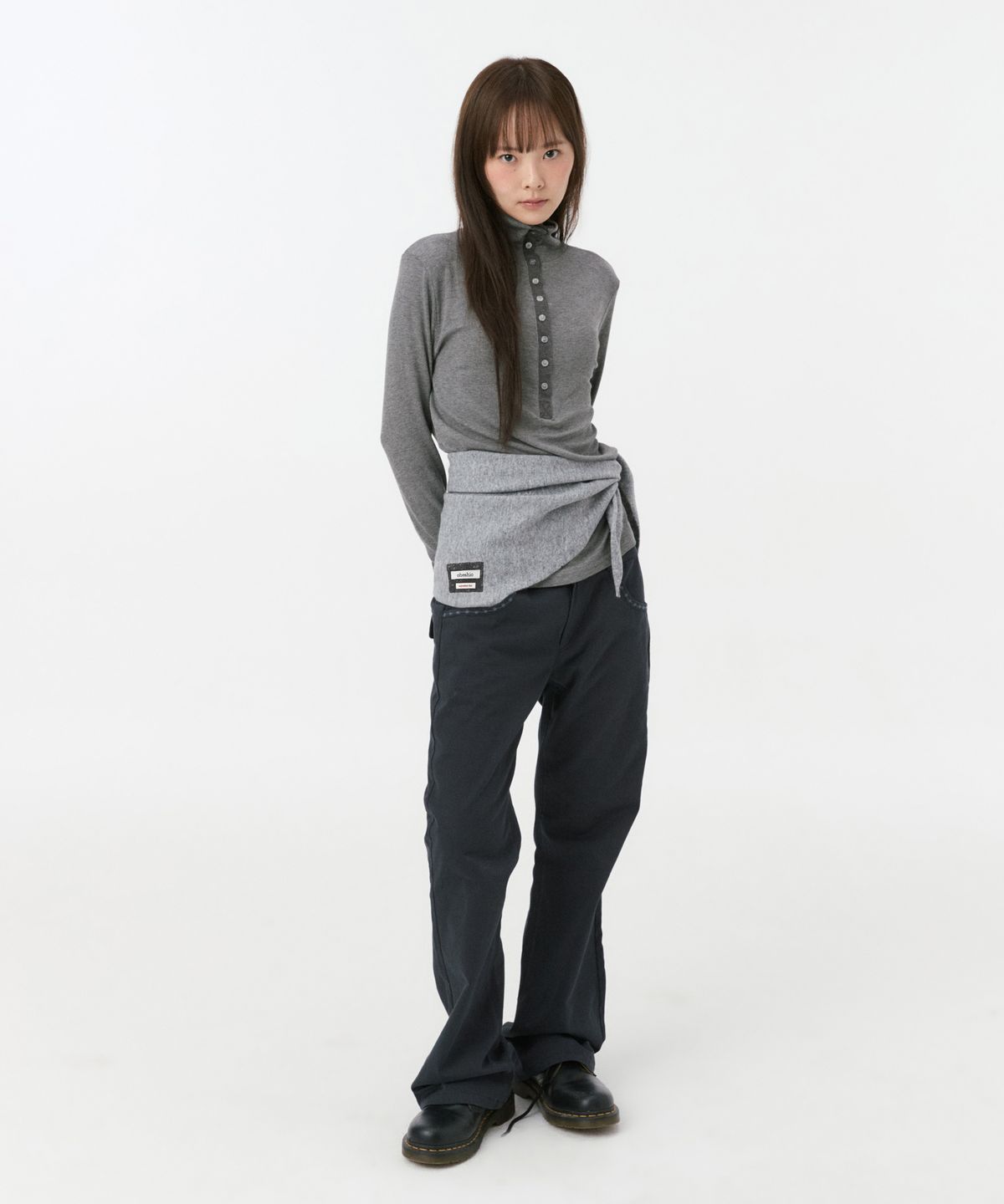 오헤시오(OHESHIO) EMBROIDERY POCKET BOOTCUT PANTS, NAVY