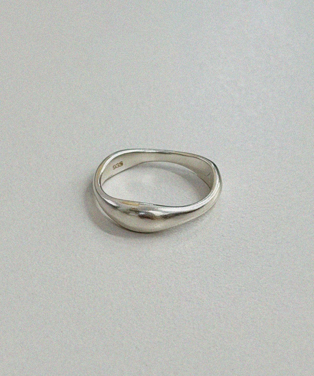 솔트유(SALT YOU) Flow Wave Ring