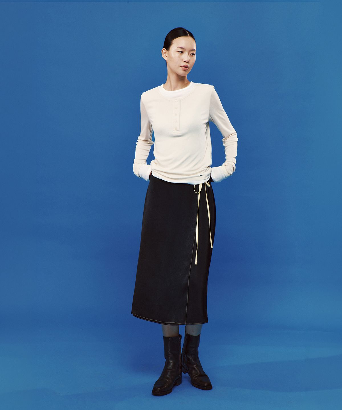 플랙 우먼(PLAC WOMEN) 컬러 포인트 랩 롱 스커트 블랙