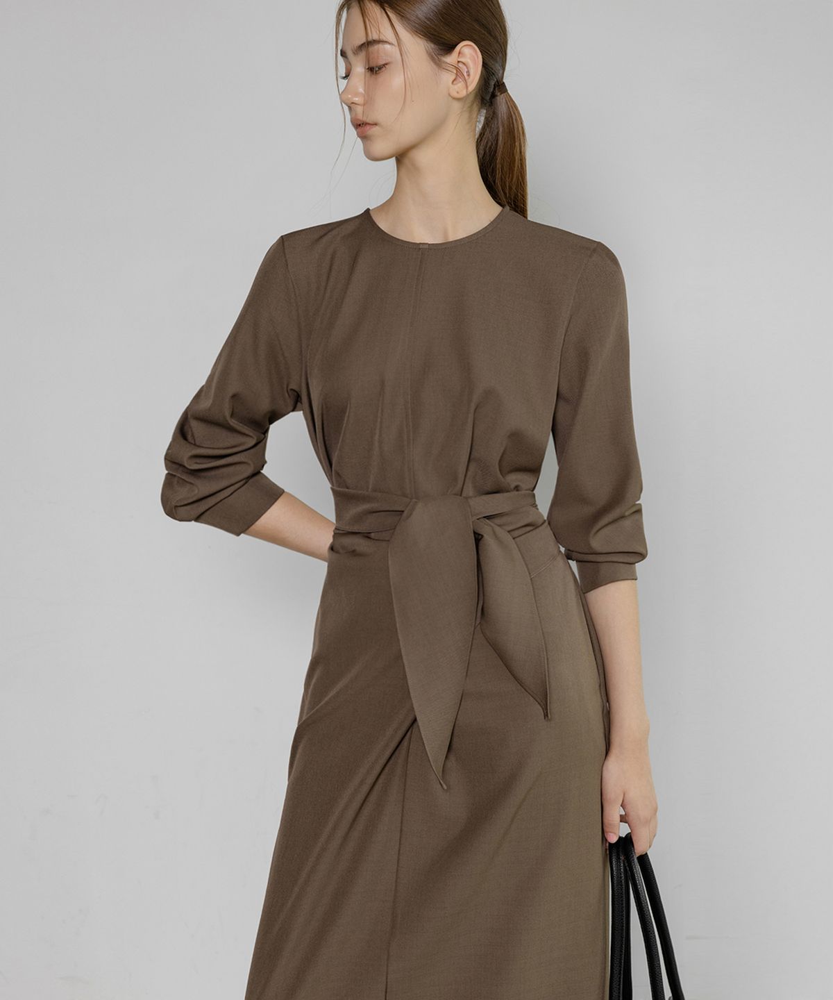 논앤논(NON AND NON) [풀슬리브.ver] DRAPE WAIST LONG DRESS_NFON6548 (브라운)
