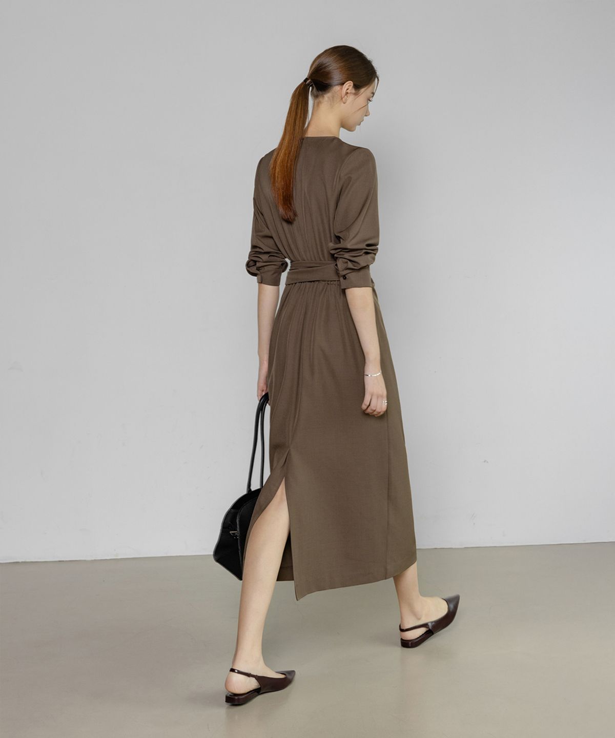 논앤논(NON AND NON) [풀슬리브.ver] DRAPE WAIST LONG DRESS_NFON6548 (브라운)