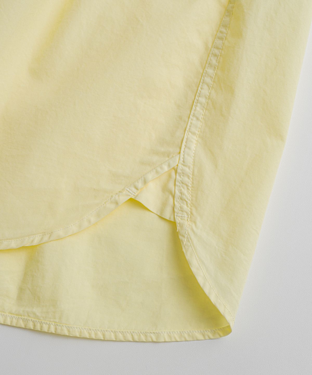 비헤비어(BEHEAVYER) DYED POPLIN CLASSIC SHIRTS lemon