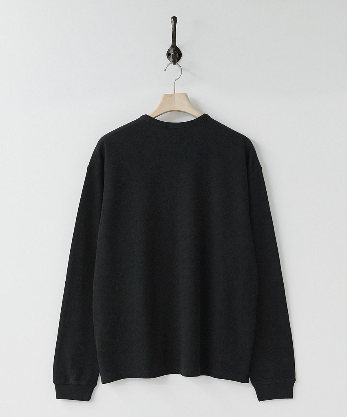 러프사이드(ROUGHSIDE) Grainy Pullover Ash Black