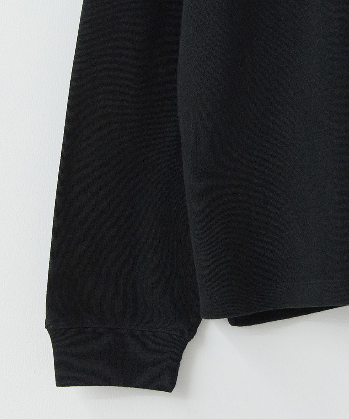 러프사이드(ROUGHSIDE) Grainy Pullover Ash Black