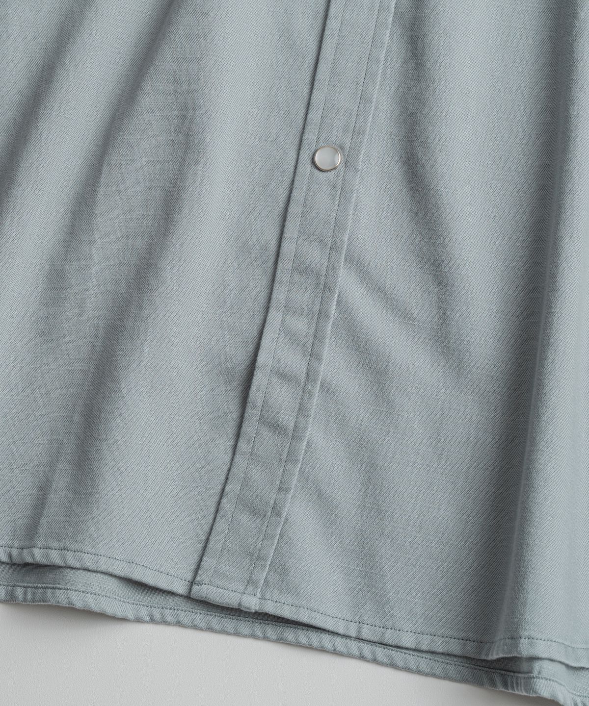 비헤비어(BEHEAVYER) WASHED TENCEL WESTERN SHIRTS dust blue