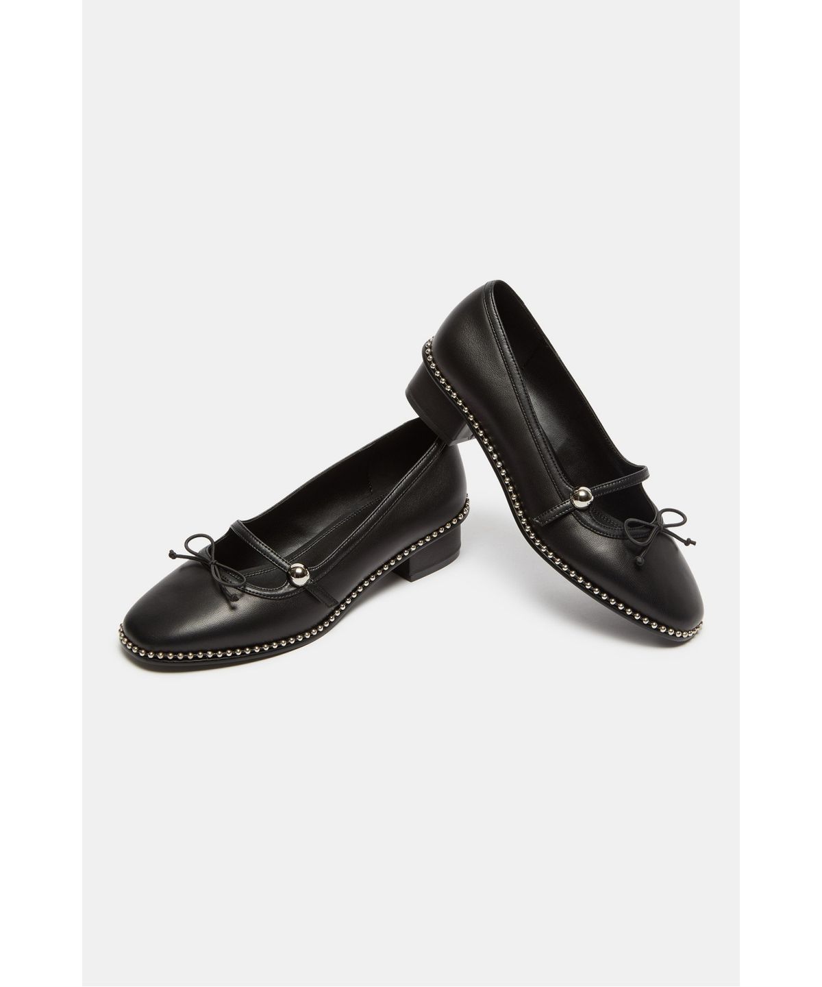 슈콤마보니(SUECOMMA BONNIE) Studded ribbon pumps(black)_DG1DA26504BLK