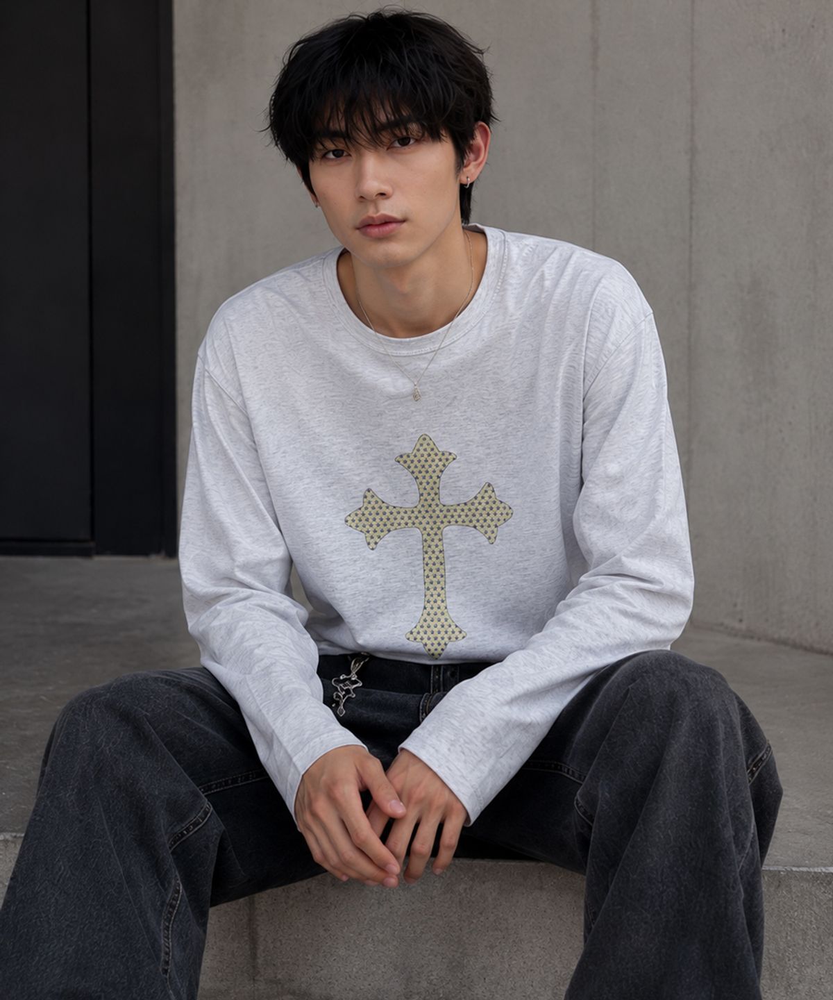 도톤(DOTON) CELESTIAL CROSS LONG SLEEVE (Black)