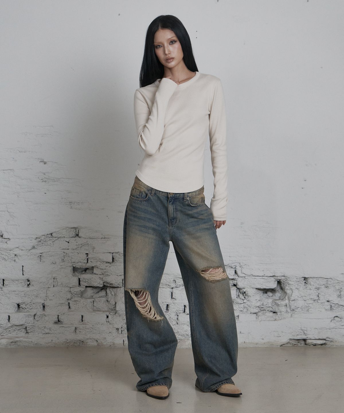 큐리티(CURETTY) C 90S LINE BASIC LONG SLEEVE T-SHIRT_BEIGE