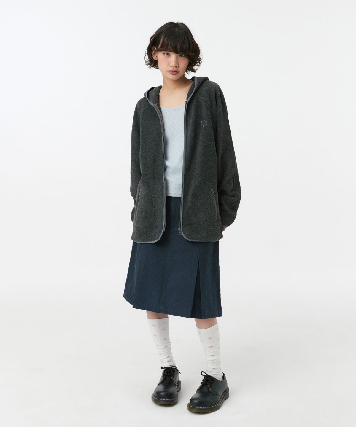 오헤시오(OHESHIO) MINI LOGO FLEECE ZIP-UP, CHARCOAL