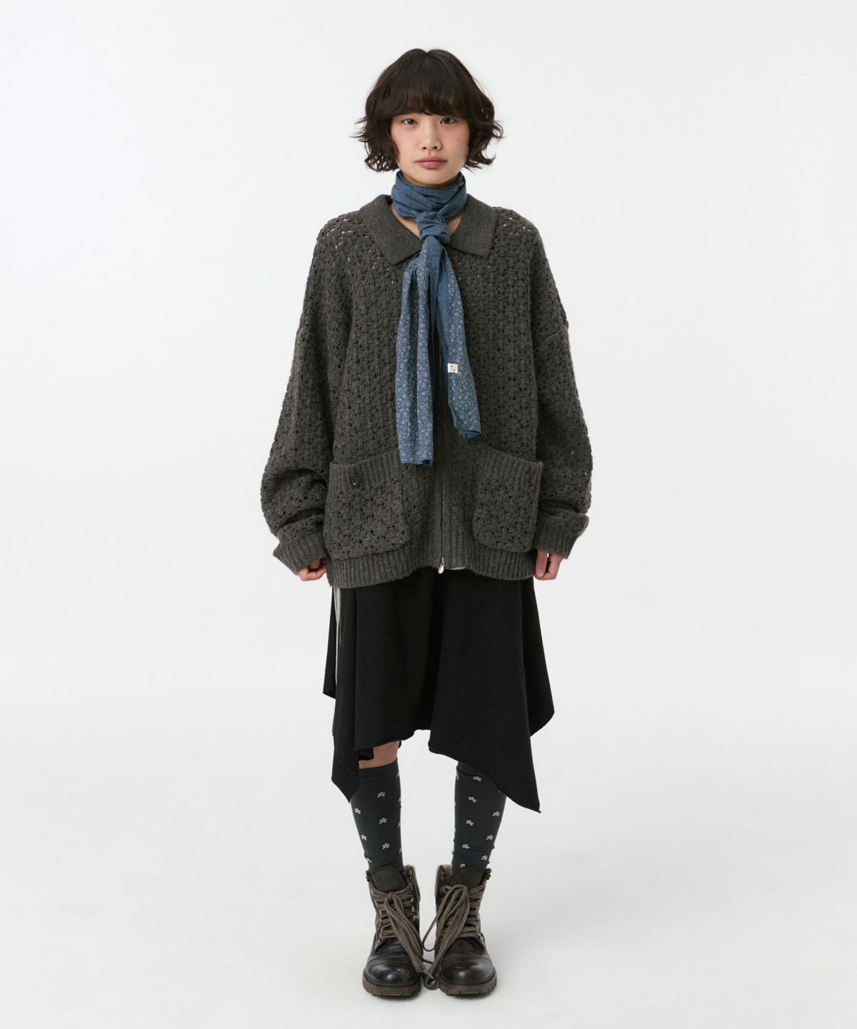 오헤시오(OHESHIO) CROCHET KNIT ZIP-UP, CHARCOAL