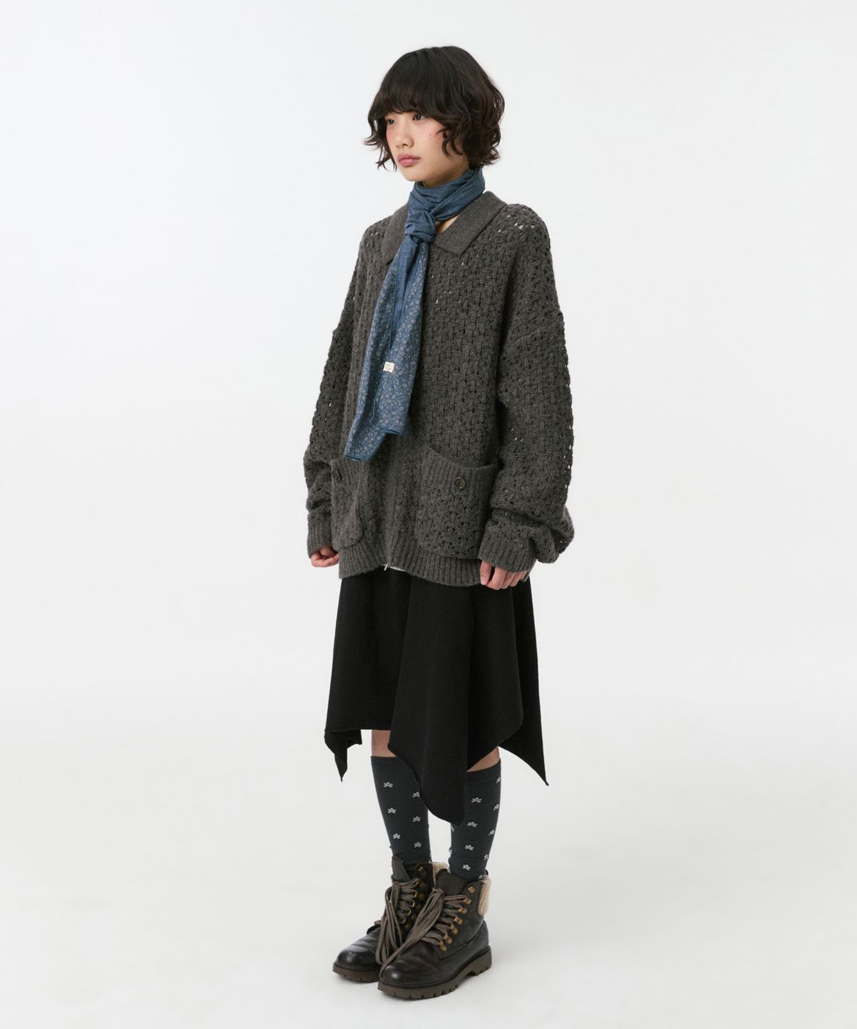 오헤시오(OHESHIO) CROCHET KNIT ZIP-UP, CHARCOAL