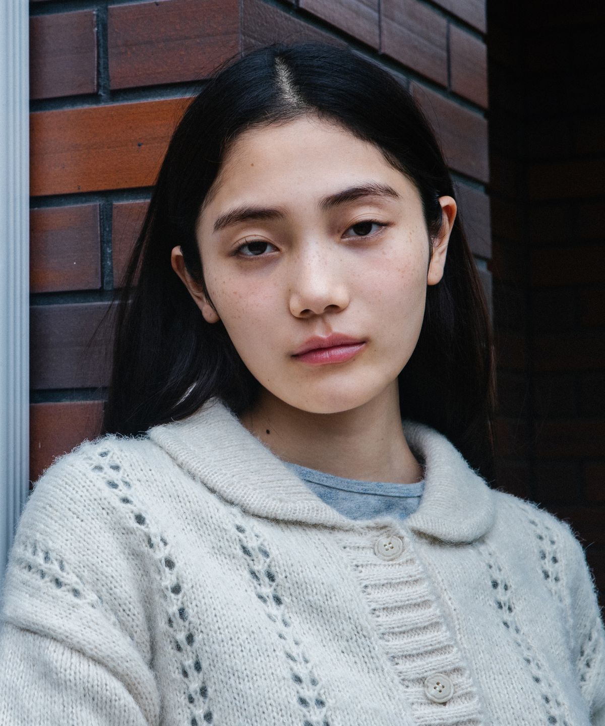 오헤시오(OHESHIO) PUNCHING ROUND COLLAR CARDIGAN, CREAM