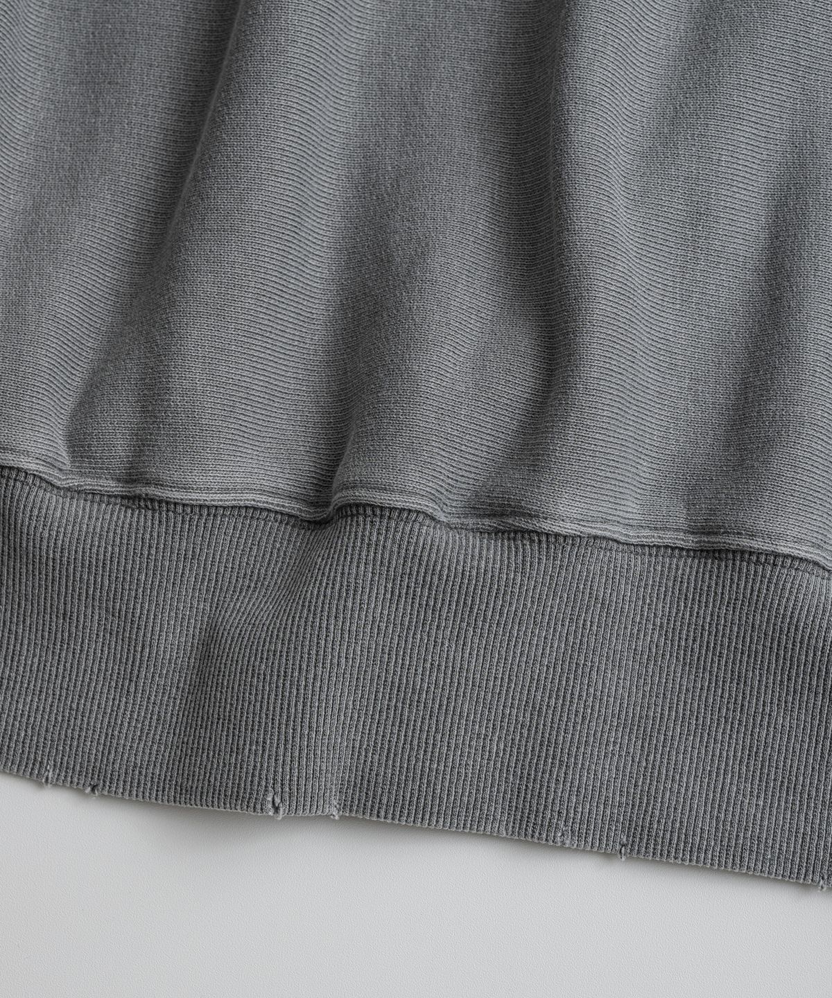 비헤비어(BEHEAVYER) DISTRESSED REVERSEWEAVE SWEAT SHIRTS ash