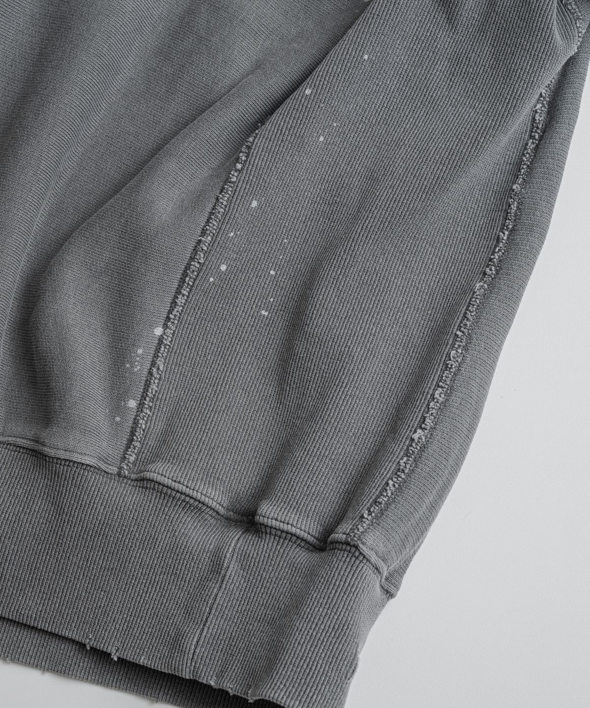 비헤비어(BEHEAVYER) DISTRESSED REVERSEWEAVE SWEAT SHIRTS ash