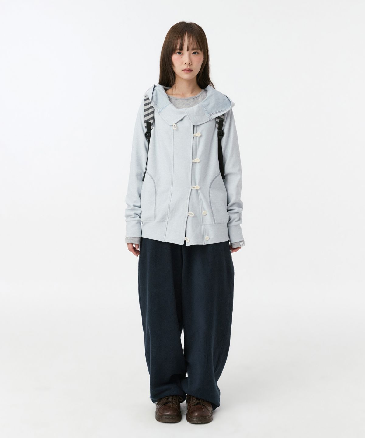 오헤시오(OHESHIO) SIGNATURE EMBROIDERY FLEECE PANTS, NAVY