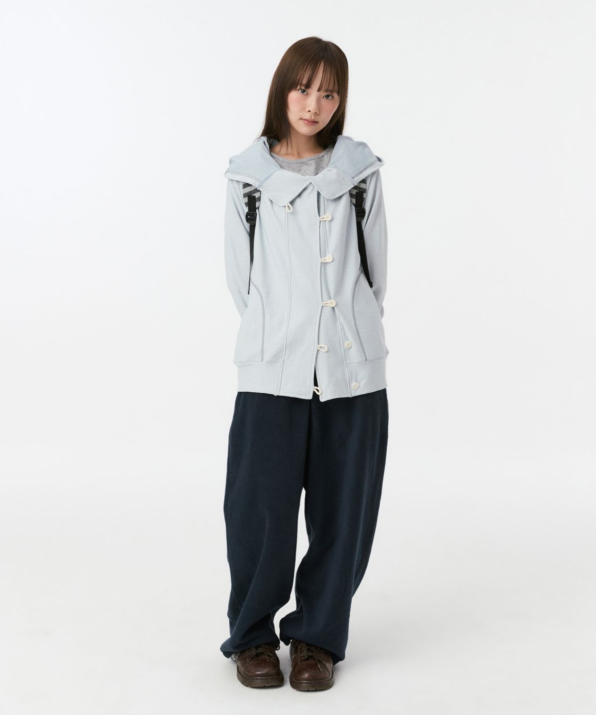 오헤시오(OHESHIO) SIGNATURE EMBROIDERY FLEECE PANTS, NAVY