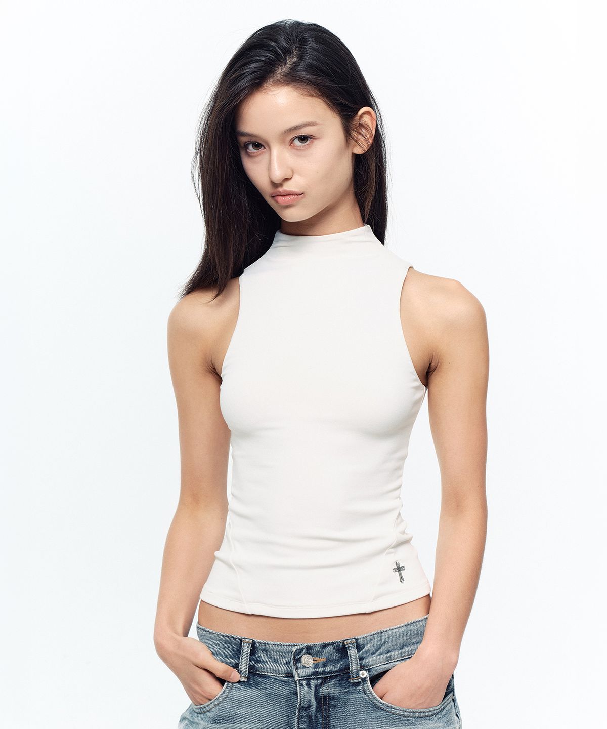 2000아카이브스(2000ARCHIVES) MOCK NECK SLEEVELESS (4 COLORS)