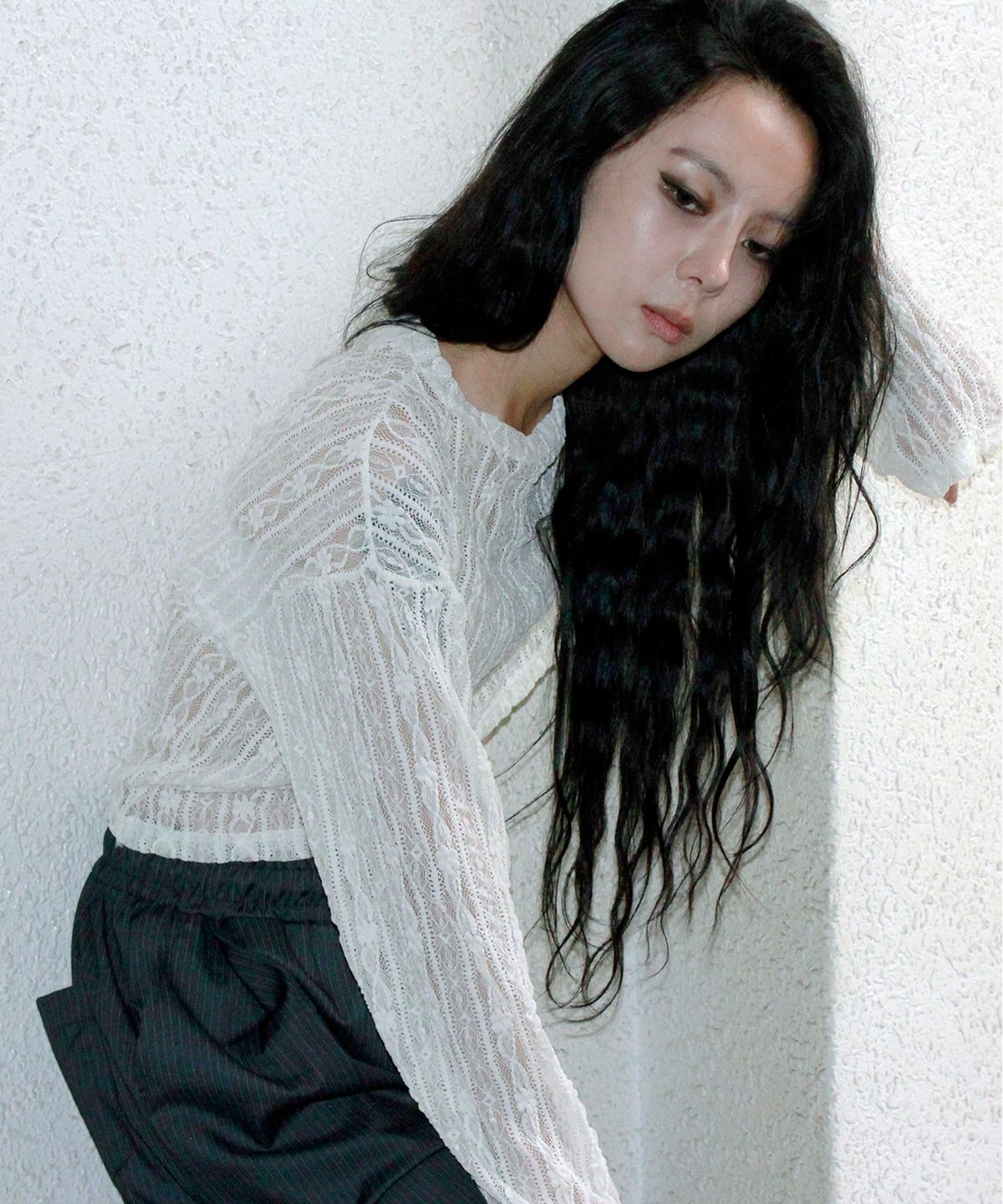 드마크(DEMARC) Lace Layered Semi-Crop T-Shirt white