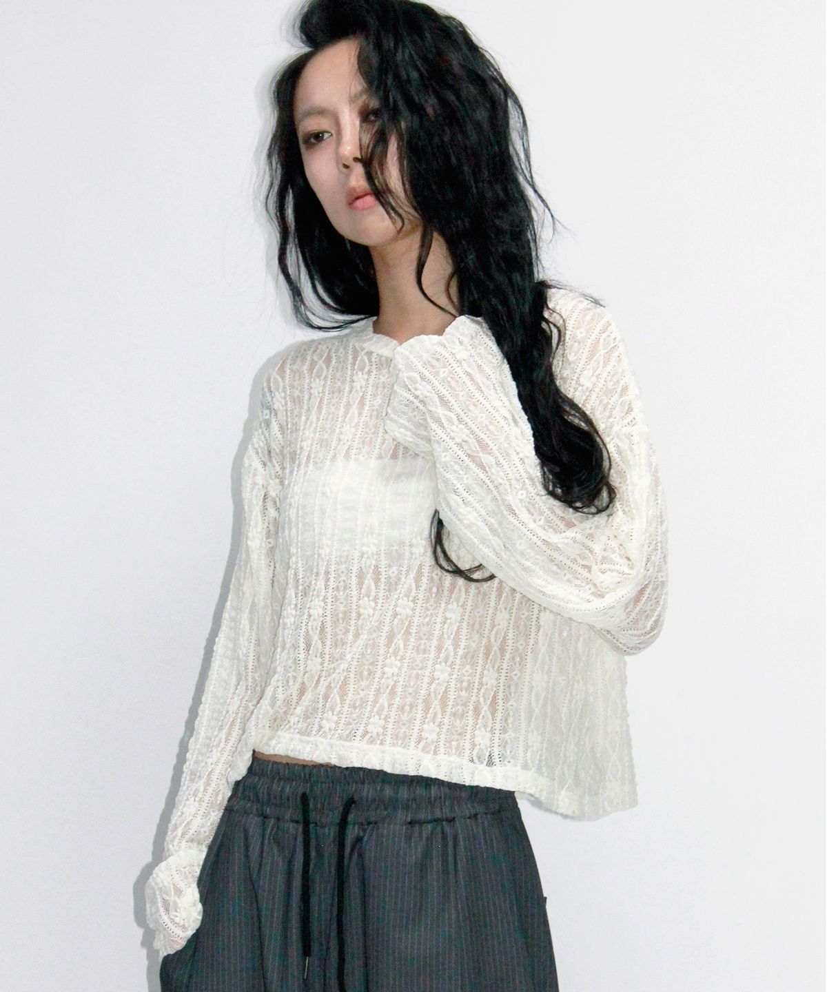 드마크(DEMARC) Lace Layered Semi-Crop T-Shirt white