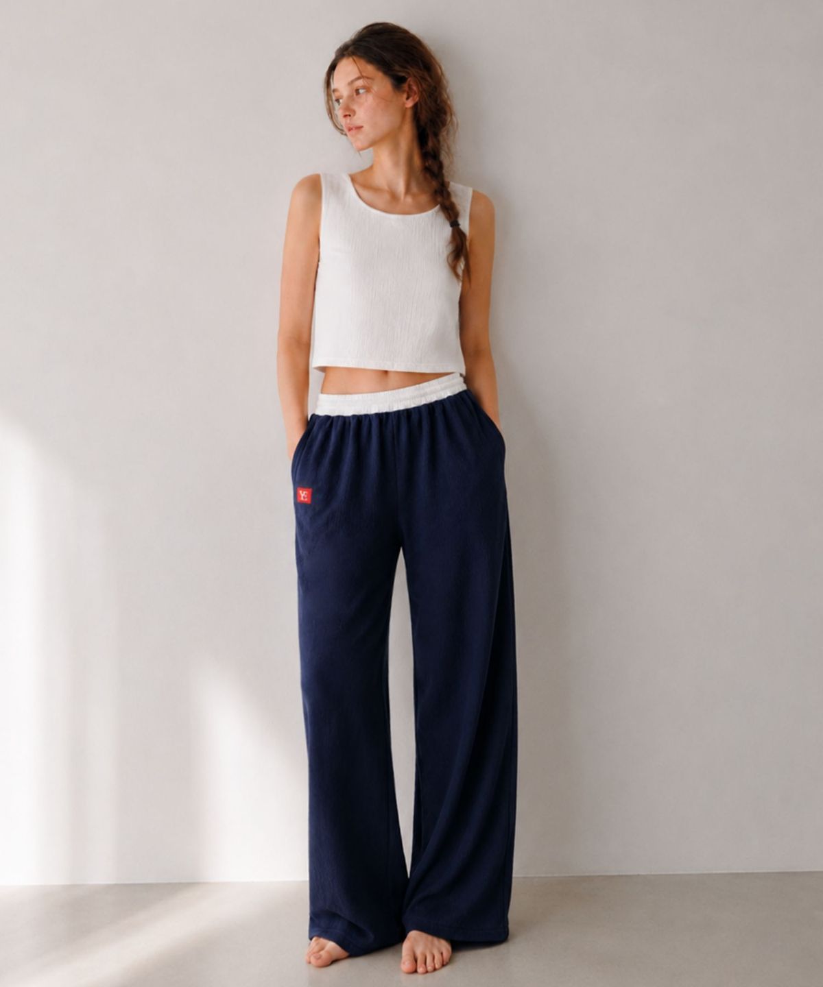 블랙크러쉬(BLACRUSH) [YOEL여성] Riviera Pleats Crop Top / 화이트