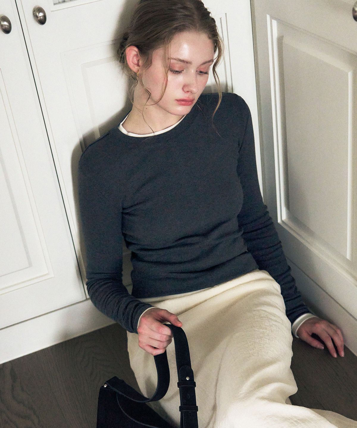 드로우핏 우먼(DRAWFIT WOMEN) 버티컬 라인 롱슬리브 티셔츠 [IVORY]