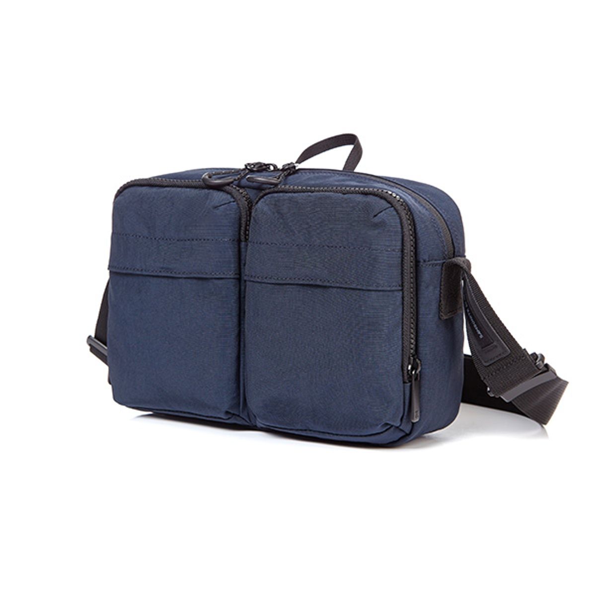 쌤소나이트 레드(SAMSONITE RED) PROCTON 시그니쳐 크로스백 MATT NAVY UR261008