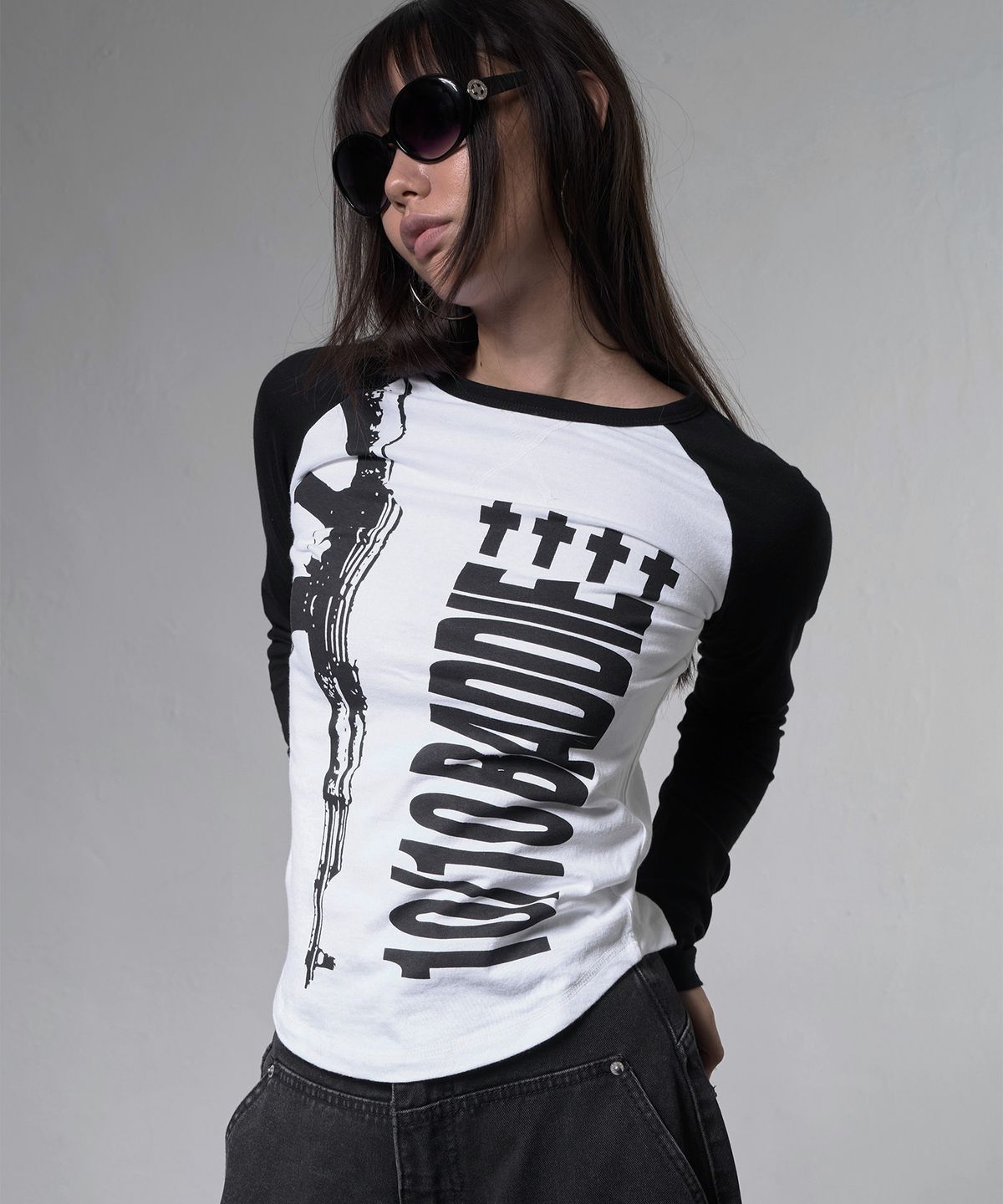 팬시클럽(FANCY CLUB) 배디 스나이퍼 롱슬리브 (BLACK) F26ZB532