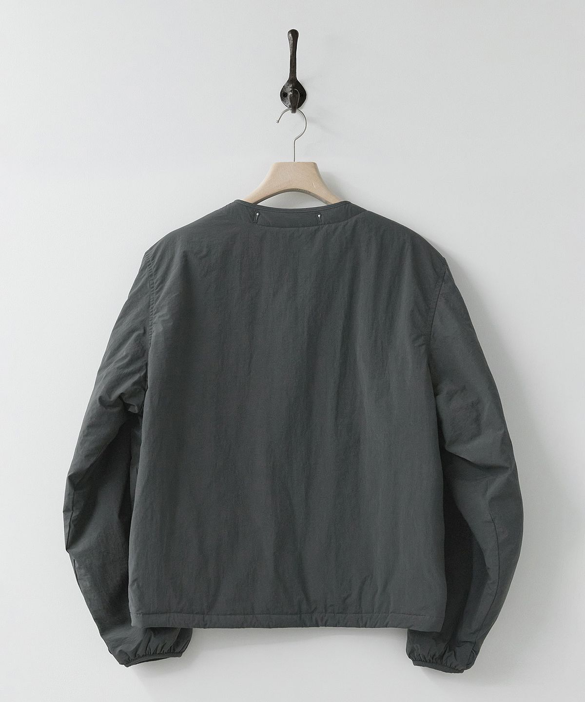 러프사이드(ROUGHSIDE) Insulation Cardigan Charcoal