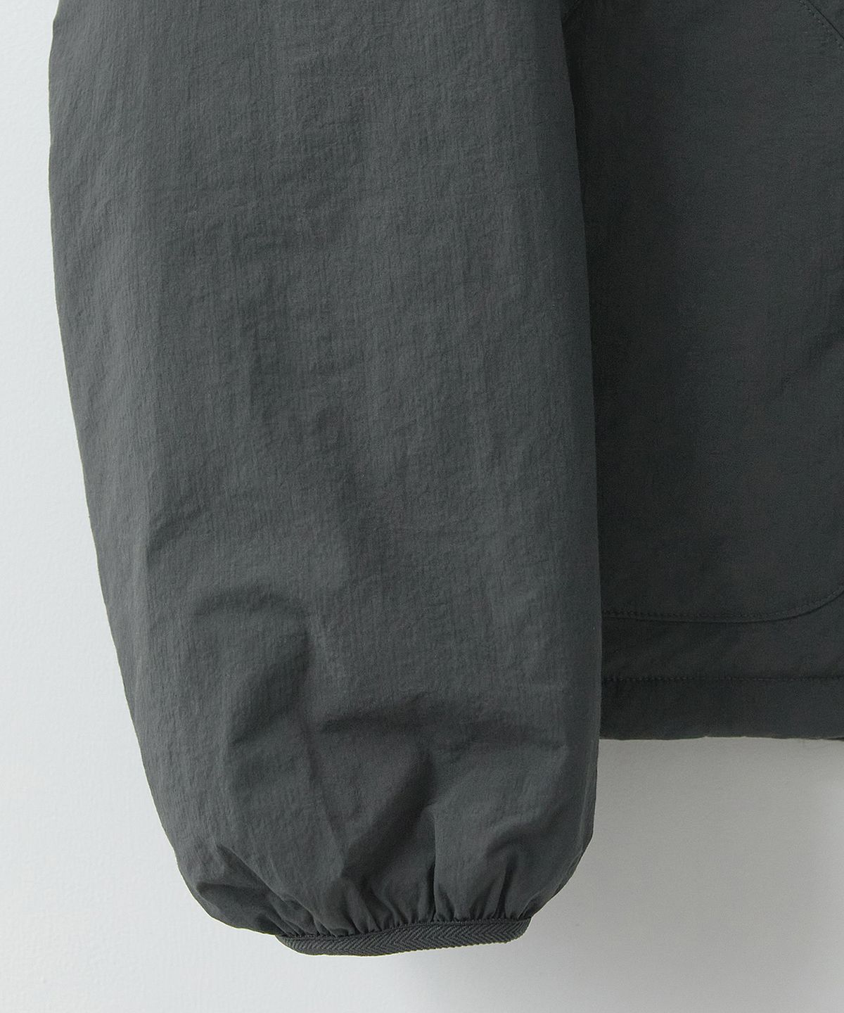러프사이드(ROUGHSIDE) Insulation Cardigan Charcoal