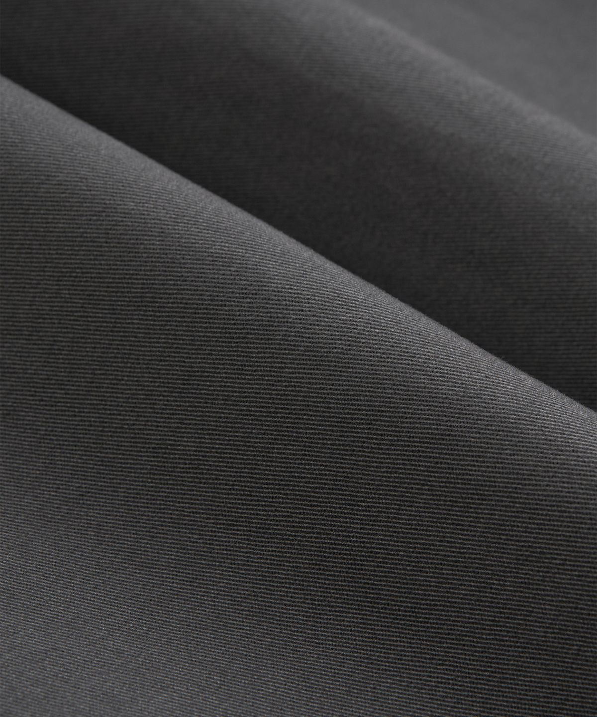 엑스컨테이너(EXCONTAINER) 브러쉬드 코튼 커브드 치노 팬츠 (CHARCOAL)