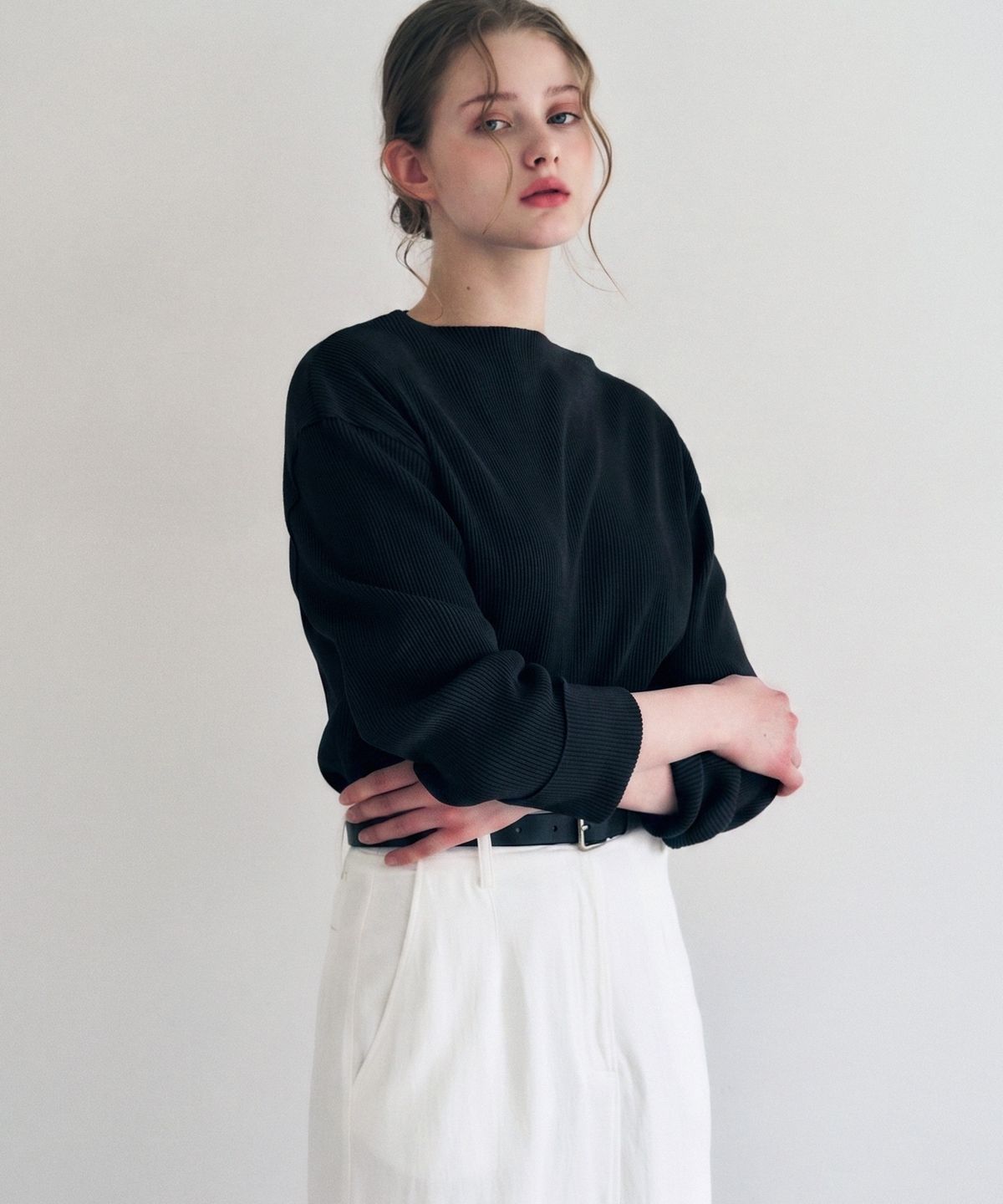 드로우핏 우먼(DRAWFIT WOMEN) 플리츠 모크넥 롱 슬리브 티셔츠 [L.BEIGE]