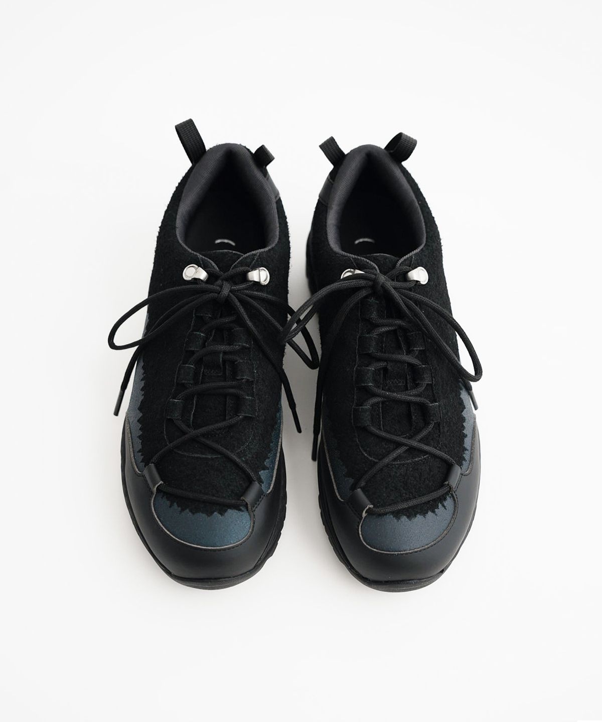 네거티브쓰리(NEGATIVETHREE) NUSAL VIBRAM Trail Sneakers_Black