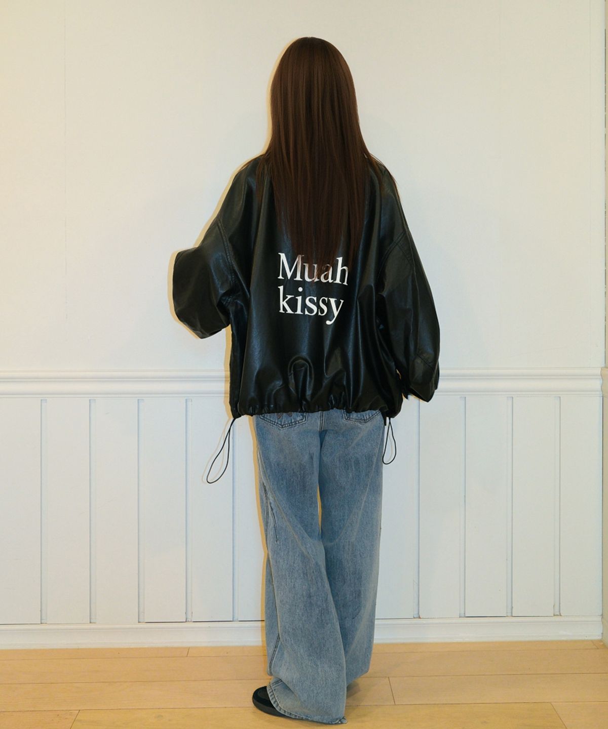 무아무아(MUAHMUAH) 오버핏 레더 필드 자켓 [블랙]