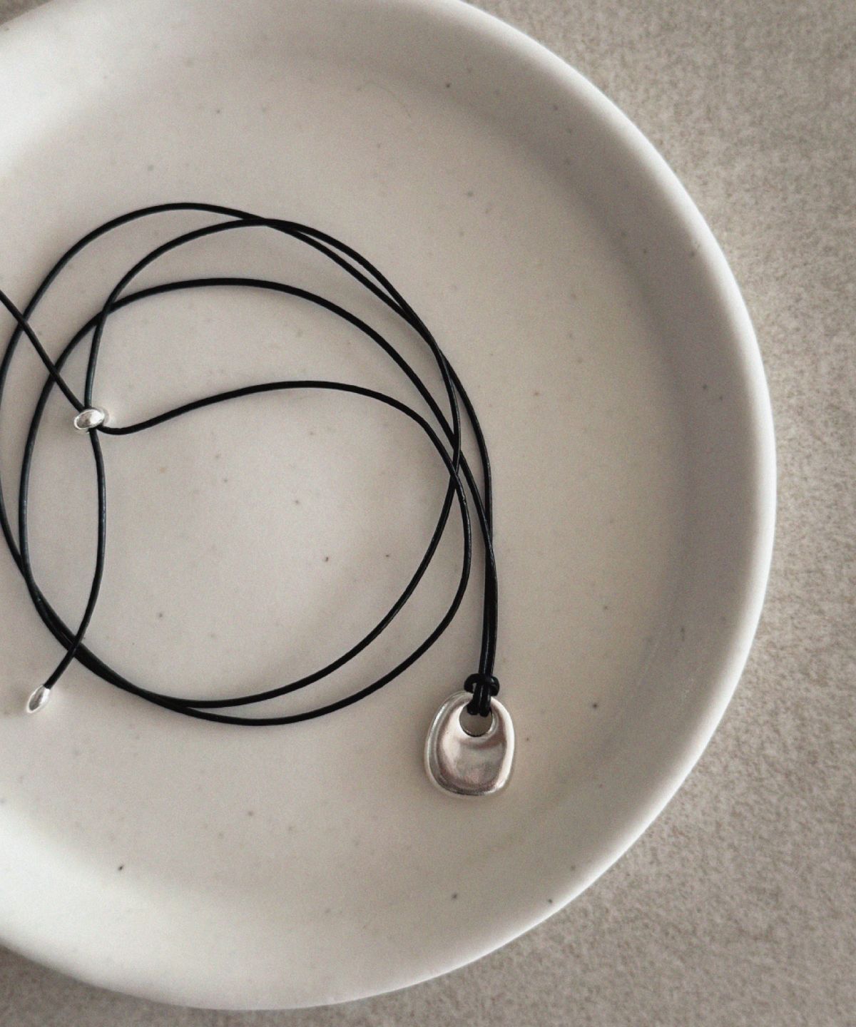 솔트유(SALT YOU) Melted Chord Necklace - leather ver.