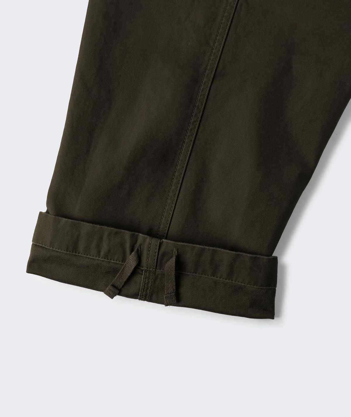 무신사 스탠다드(MUSINSA STANDARD) [알레산드로 푼제티] 아비스 카고 팬츠 [올리브]